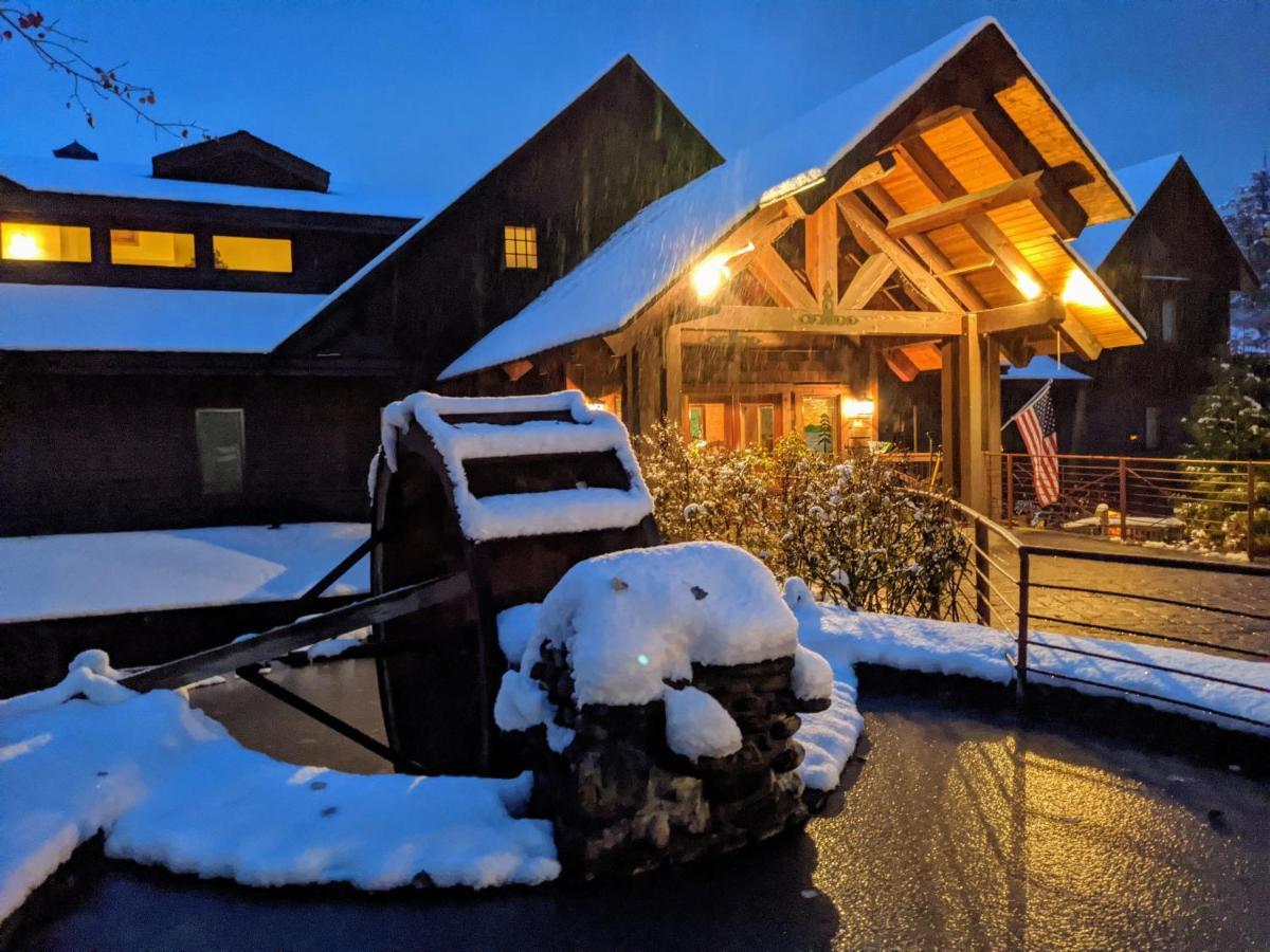Lodge At Sandpoint Exterior photo